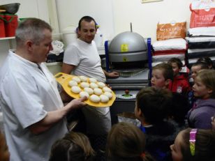 Year 3 visit the bakery
