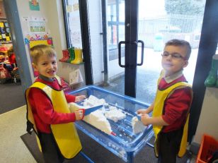Brrr....it\'s chilly in Year 1 this month!