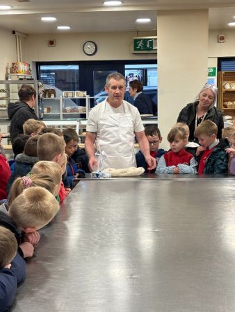 P.3 visit Mulligans Bakery and St. Columba's Church! ⛪  🍩